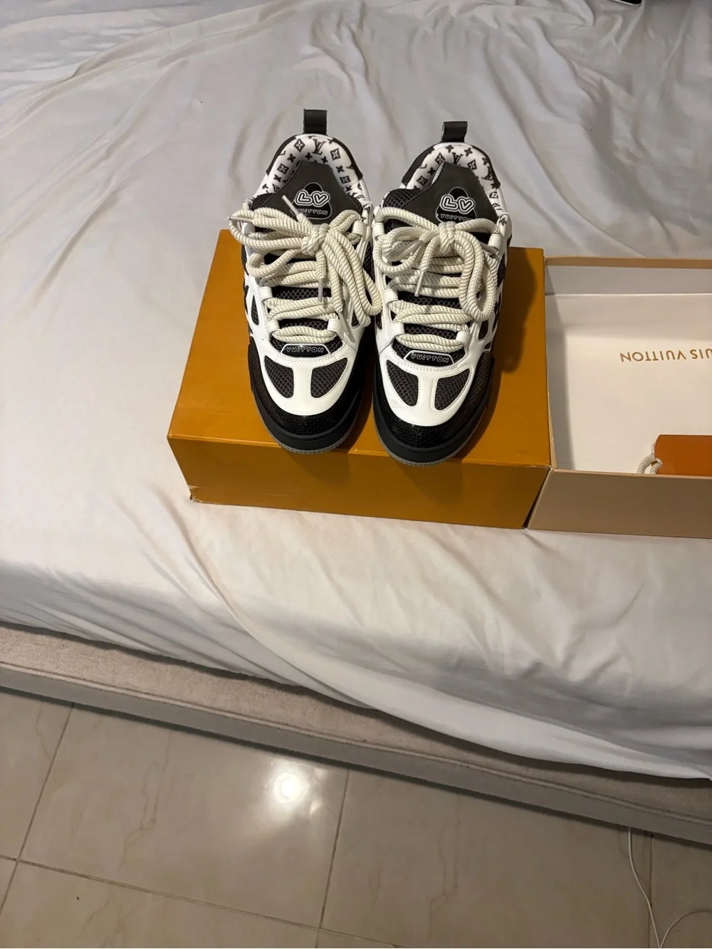 Louis Vuitton Black and White Men's LV Signature Sneakers